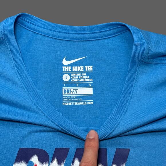 Nike Run Flag Men’s Blue Red Tee Size L 807956-435 EUC - Picture 6 of 8